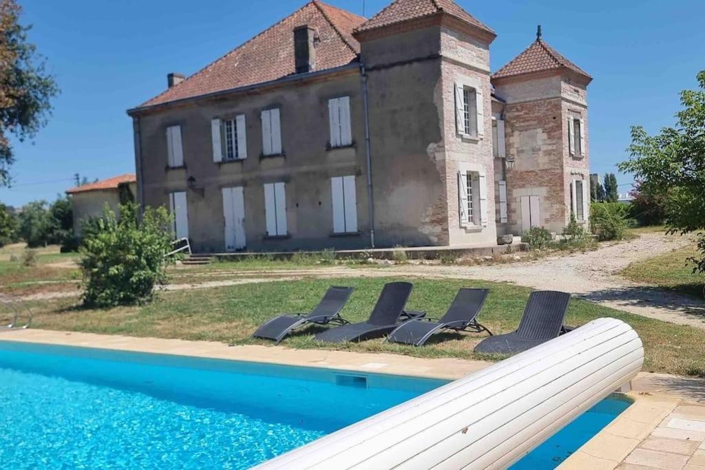 Chateau D'Issandou Golfech Buitenkant foto