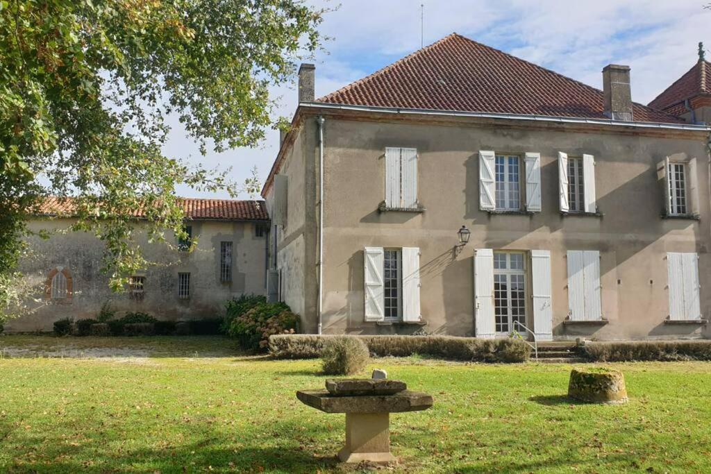 Chateau D'Issandou Golfech Buitenkant foto