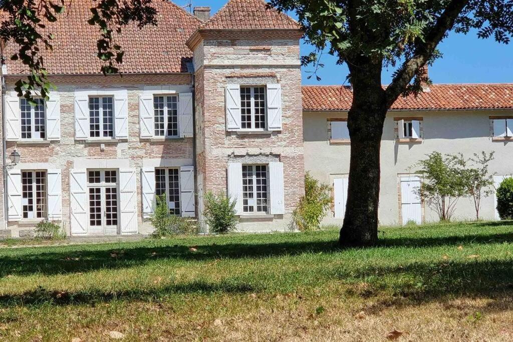 Chateau D'Issandou Golfech Buitenkant foto